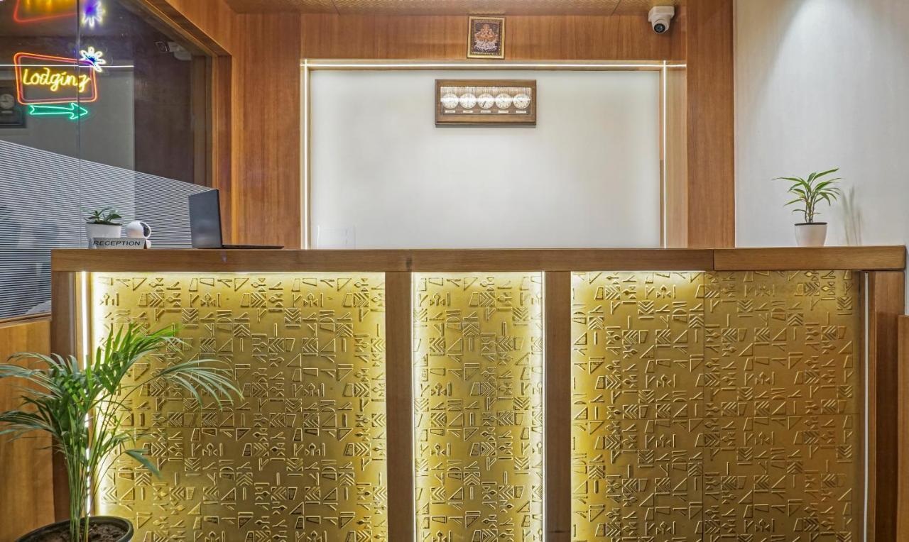 Hotel Treebo The Utsav, Nashik Esterno foto