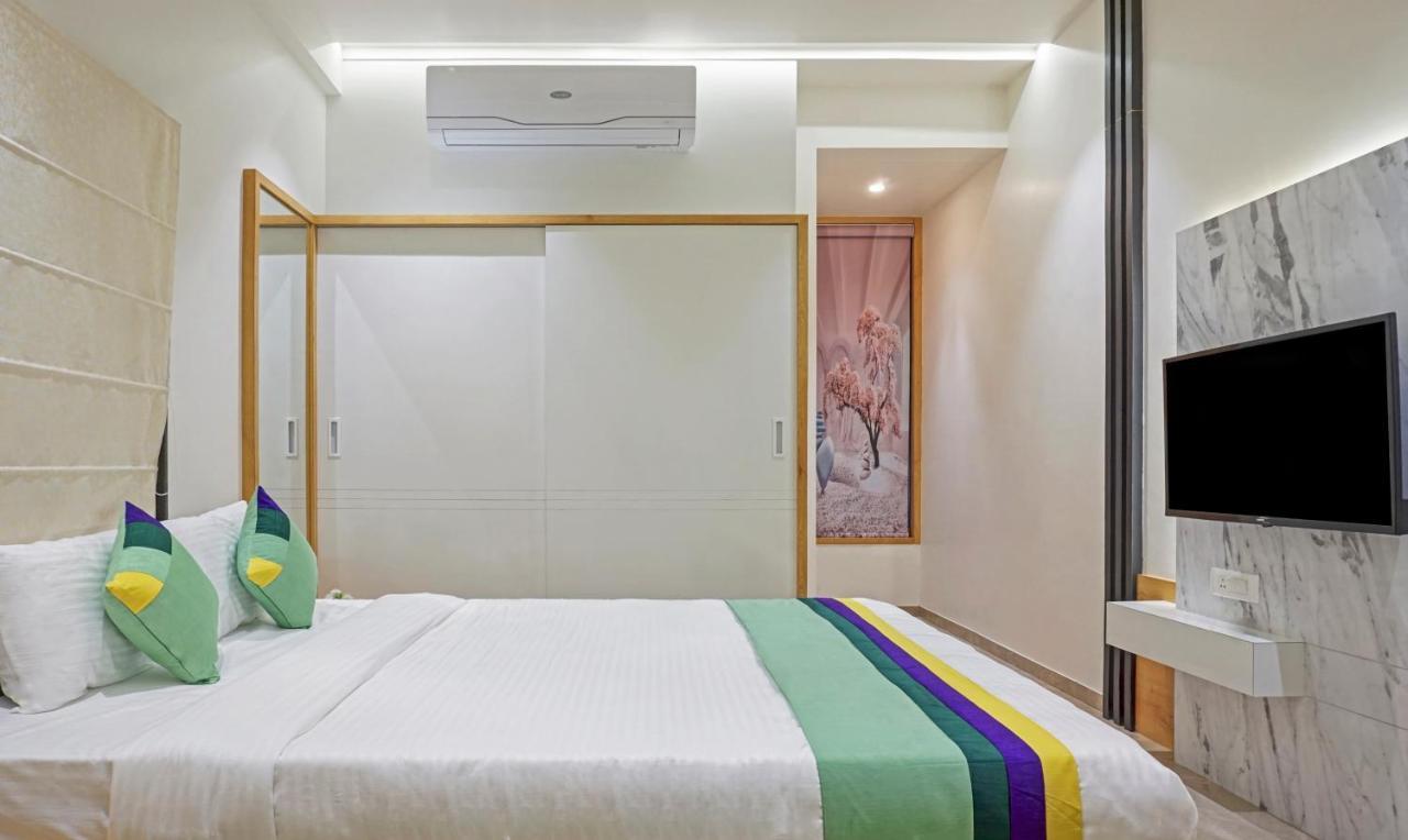 Hotel Treebo The Utsav, Nashik Esterno foto
