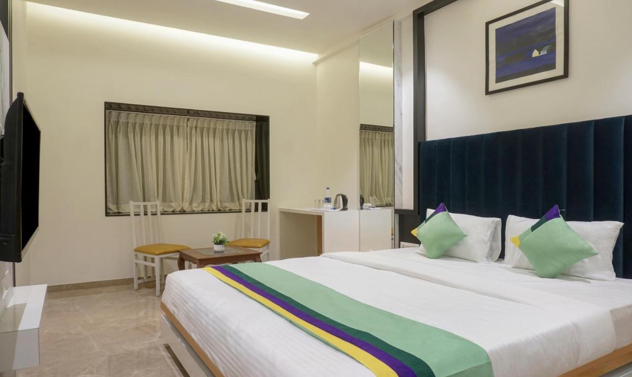 Hotel Treebo The Utsav, Nashik Esterno foto