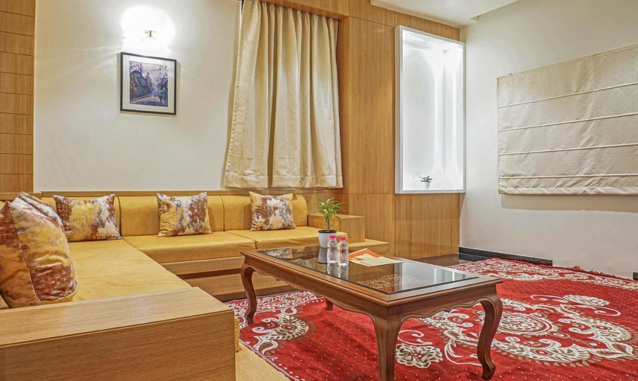 Hotel Treebo The Utsav, Nashik Esterno foto